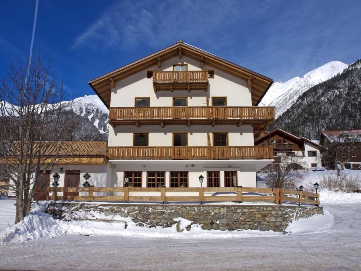Holiday Home Near St Anton Am Arlberg With Sauna Buitenkant foto